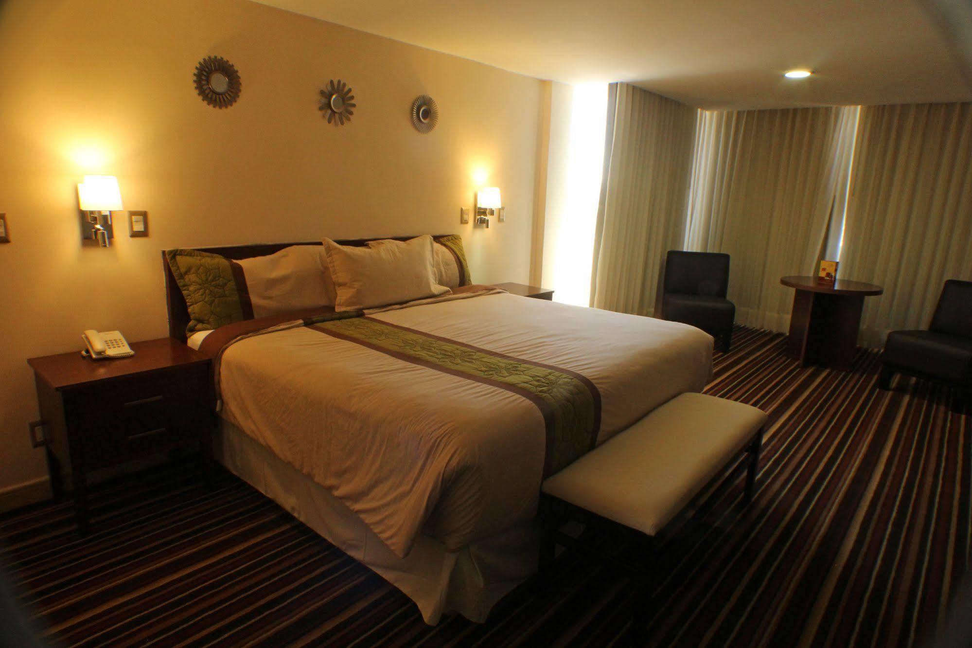 Hotel Real Plaza Aguascalientes Zewnętrze zdjęcie