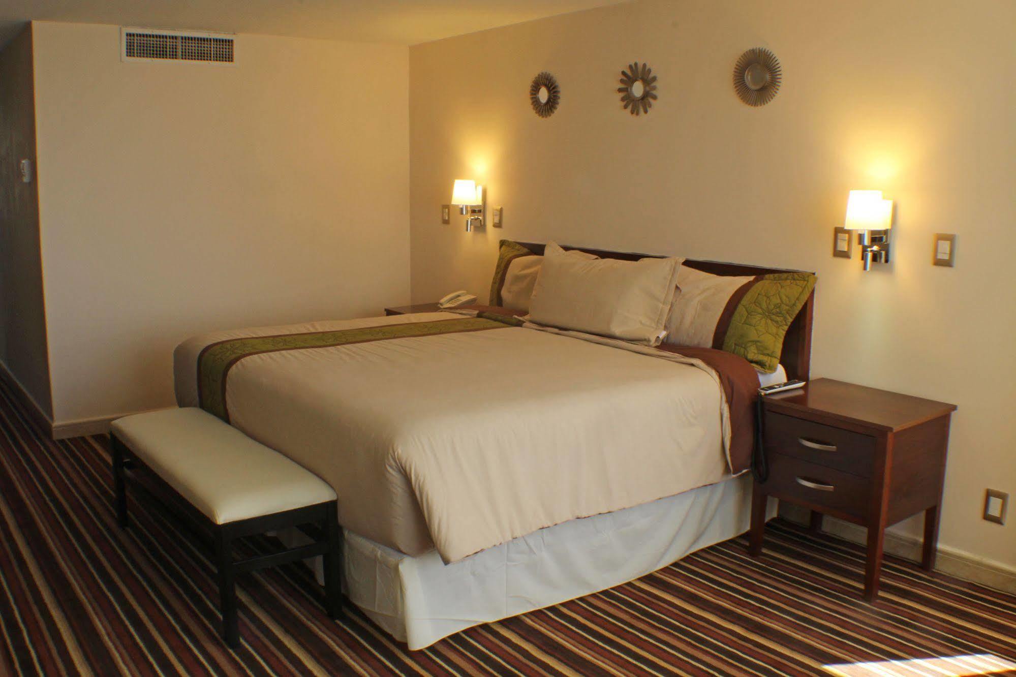 Hotel Real Plaza Aguascalientes Zewnętrze zdjęcie